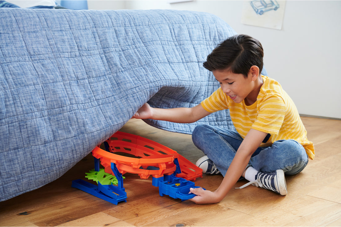 Hot Wheels Whip Around Raceway