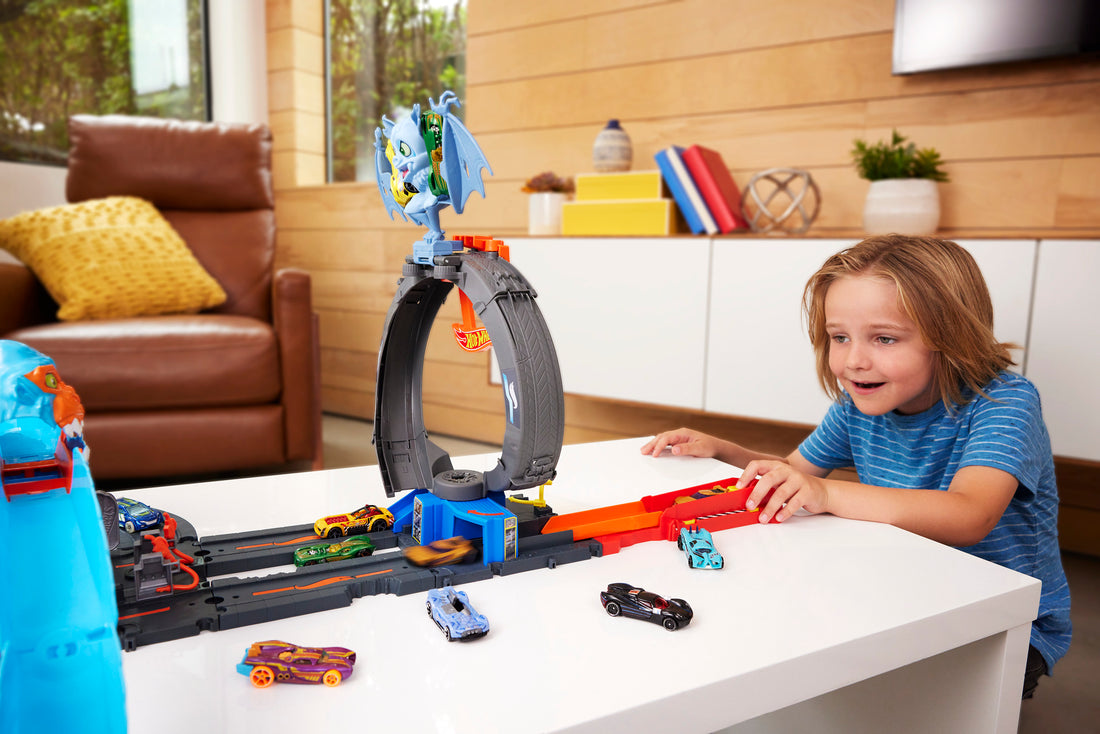 Hot Wheels Bat Loop Attack