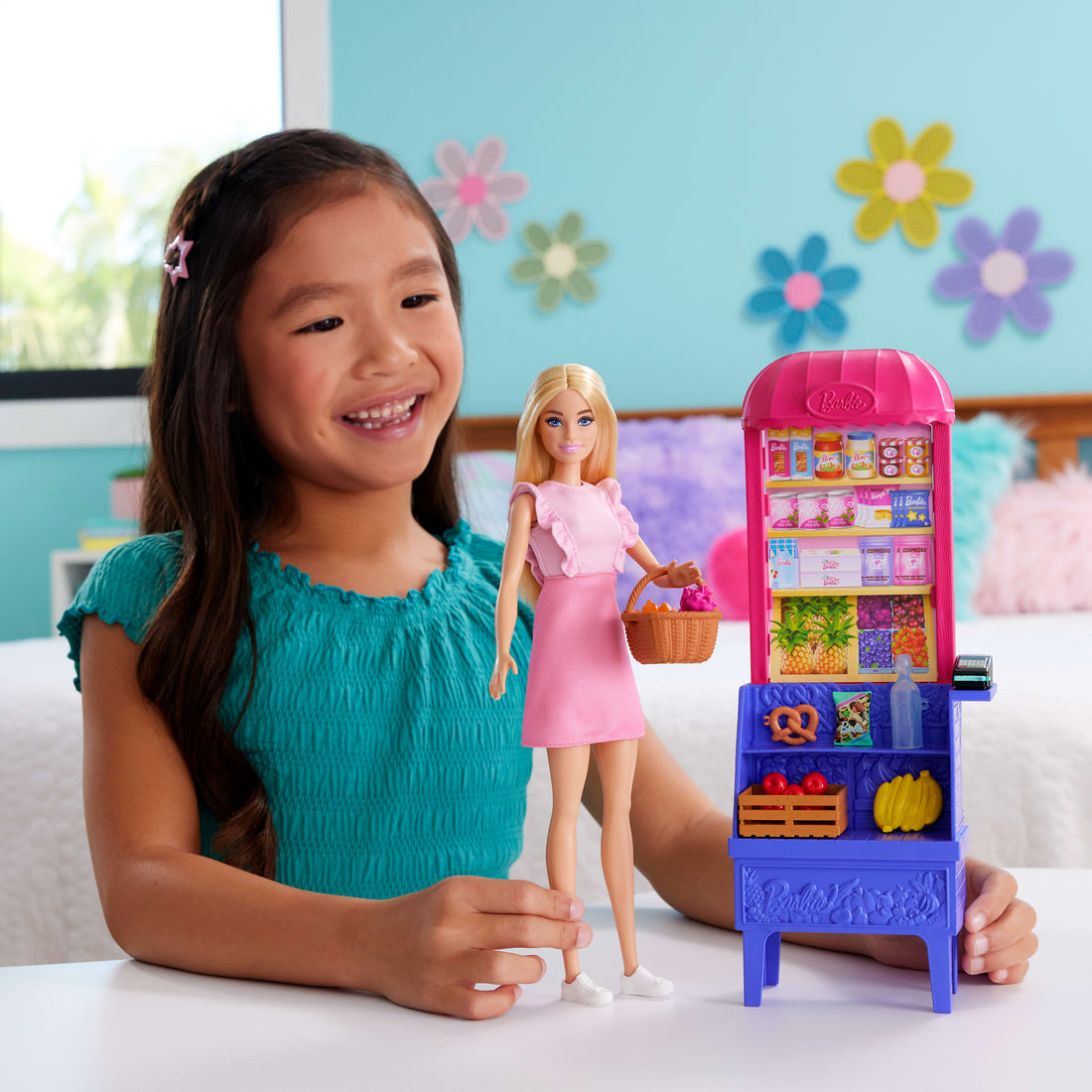 Barbie and Teresa Recipe for Friendship Malibu at the Market Doll & Playset