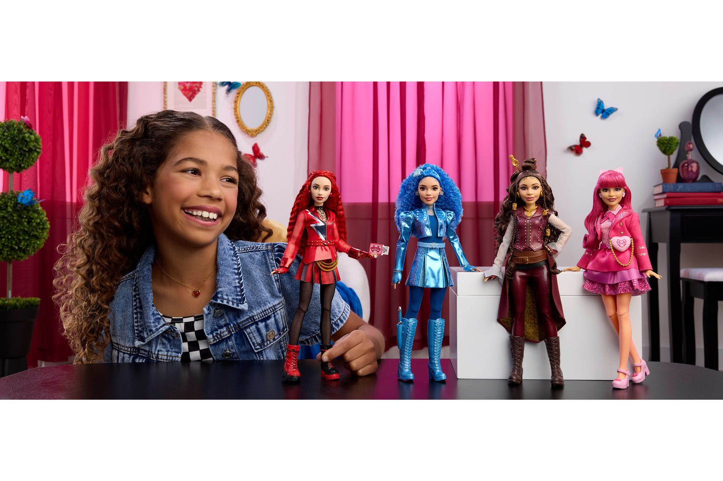 Disney Descendants: Wicked Wonderland, Red, Daughter of Queen of Hearts Fashion Doll & Accessory