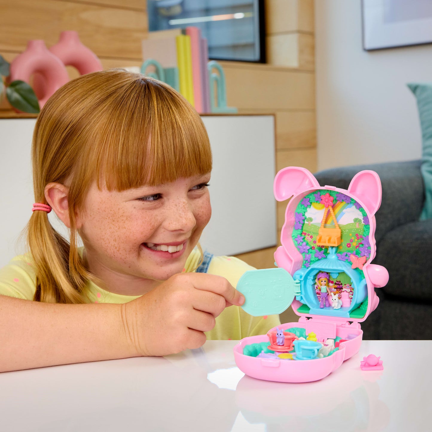 Polly Pocket Tea Party Bunny Compact Playset