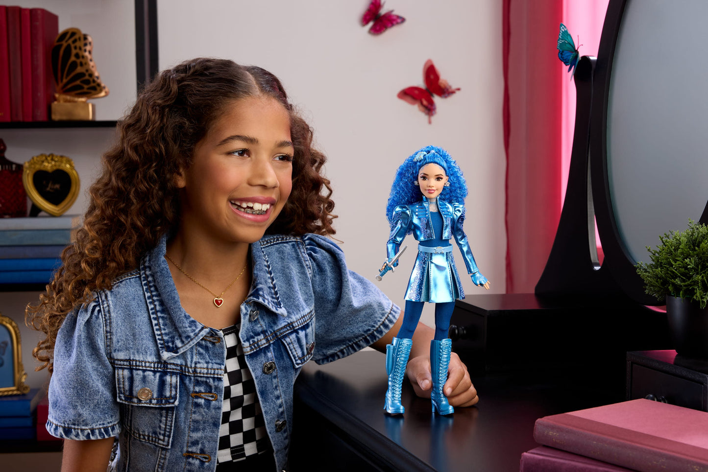 Disney Descendants: Wicked Wonderland Doll - Princess Chloe Charming, Daughter of Cinderella